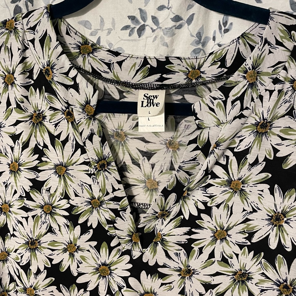 Sew In Love Set of Two Floral Lizzy Tops - Picture 3 of 7